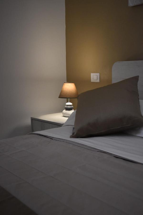 Samele Bed And Breakfast Lecce Esterno foto