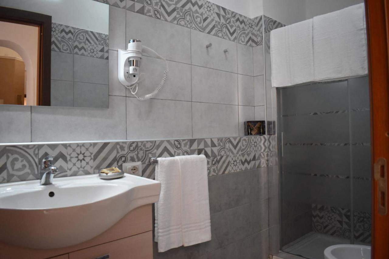 Samele Bed And Breakfast Lecce Esterno foto