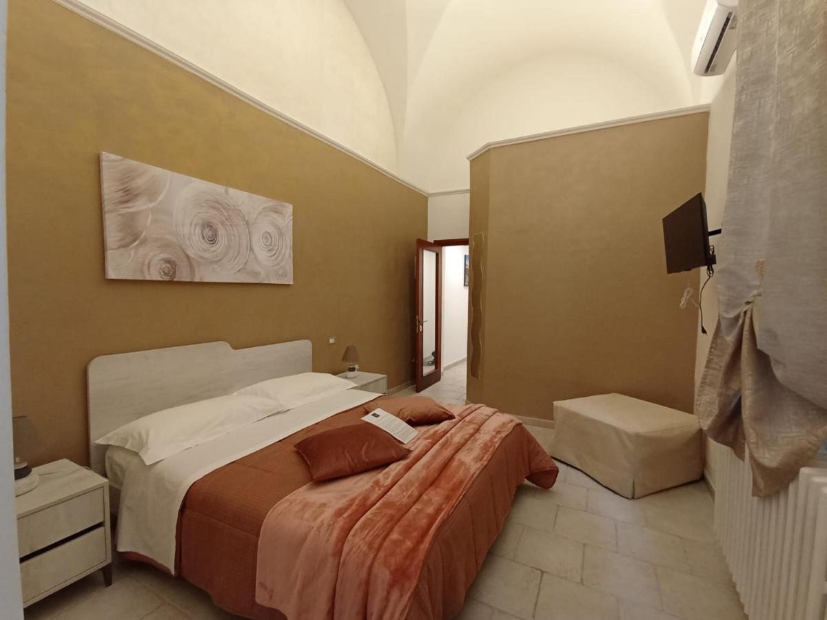 Samele Bed And Breakfast Lecce Esterno foto